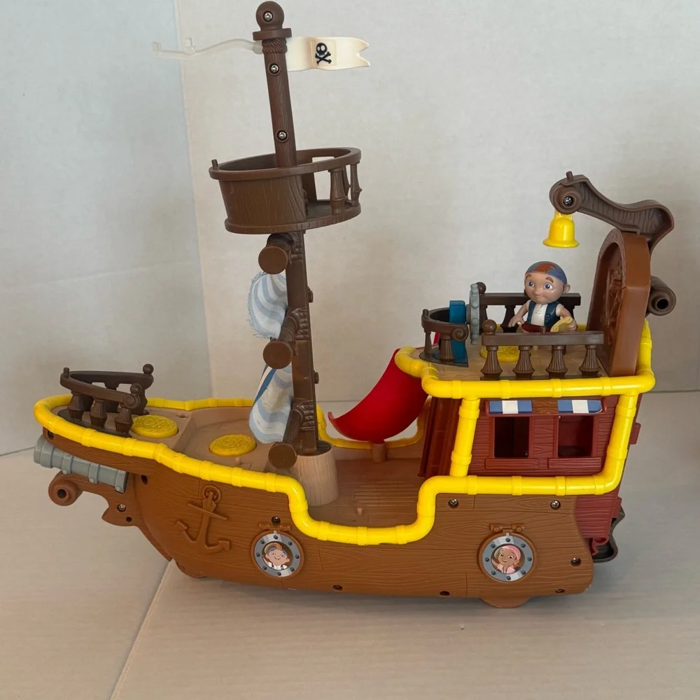 Fisher Price Disney Jake & the Never Land Pirate Ship Bucky & Hook’s Jolly Roger - Picture 12 of 17